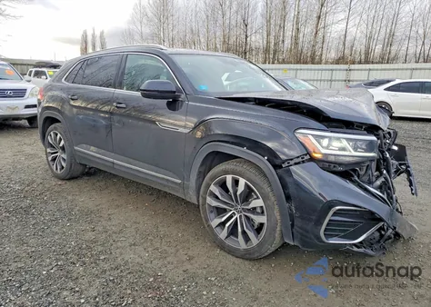 2021 Volkswagen Atlas Cross Sport Sel Premium R-Line z USA, uszkodzony, nr VIN 1V2FE2CA7MC201330